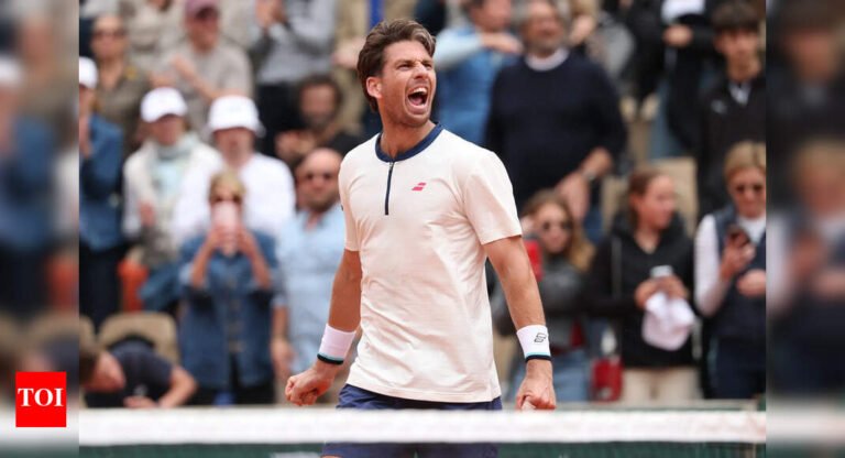 Cameron Norrie disrupts Daniil Medvedev in the French Open First Round | Tennis messages – Times of India