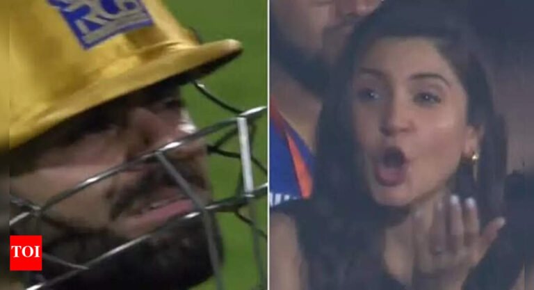 Shit! Anushka Sharma can’t hide disappointment when virt kohli walks back | Cricket messages – Times of India