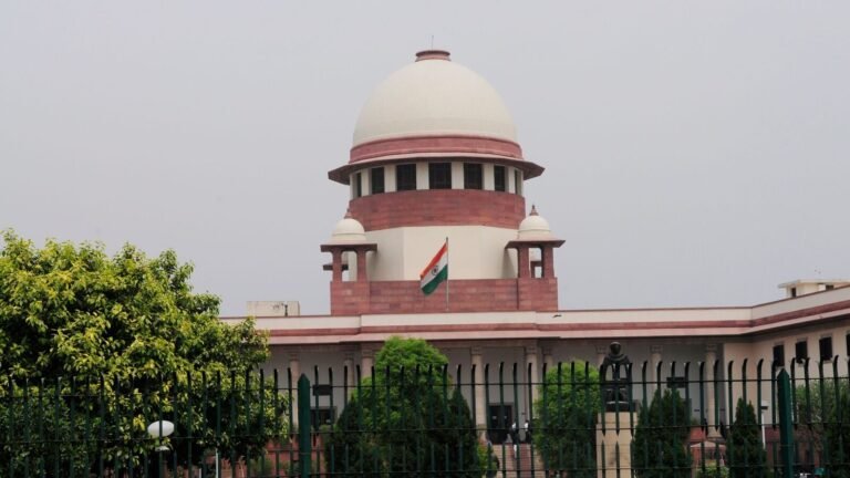 The Supreme Court allows Rekha Gupta led by Delhi Govt to download all 7 cases filed by the former AAP GOVTEM against LG | The news today