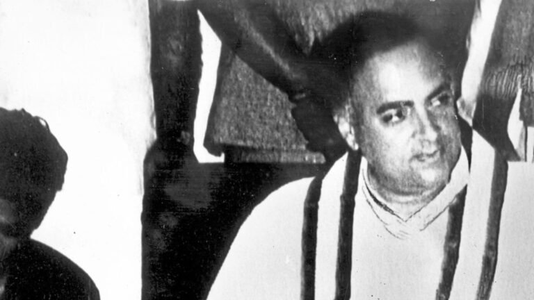 PM Modi pays honors of rajiv Gandhi on 34. The news today