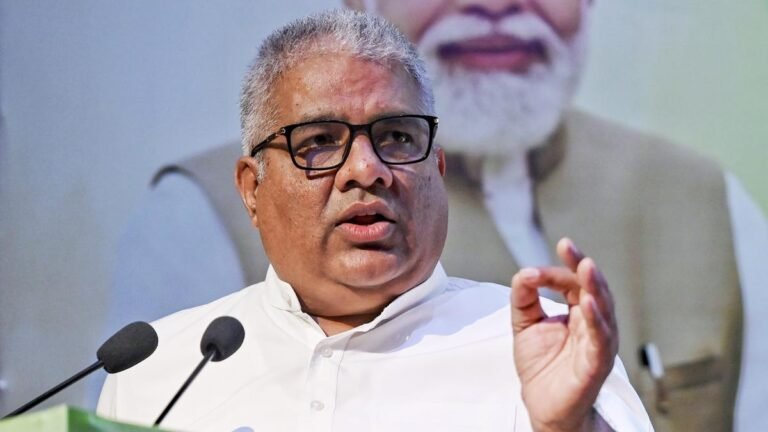 India is “a kindness toward friends, may against enemies,” says the Minister of the Environment