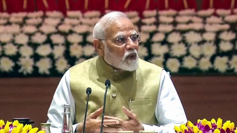 Meeting NDA accepts a resolution of praising armed forces, PM modi