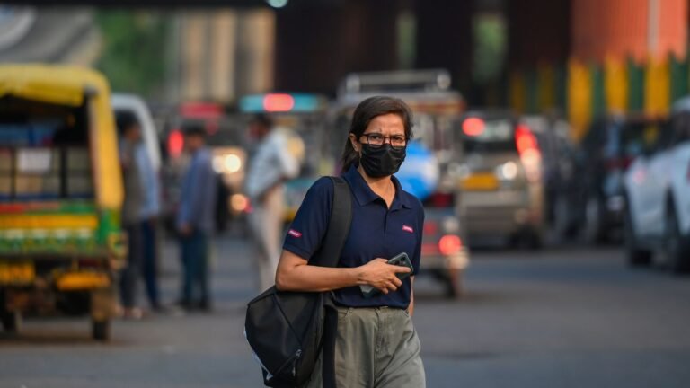 Covid-19 in India: Karnataka man dies, kerala infection at 430; Delhi cases grow to 104, cm say that “no need to worry” | The news today
