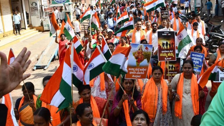 BJP takes the huge Tiranga Yatre in Hubballi