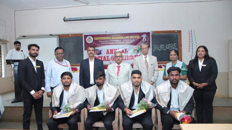 Students of the rights said to work ethically