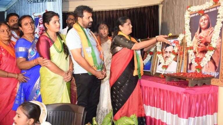 300. The anniversary of the birth of Ahilyabai Girl celebrated