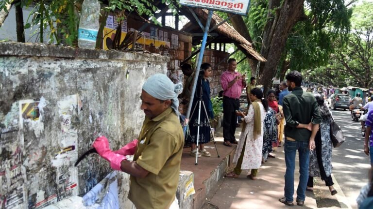 Corporation cleans the bus stop after a post on social media