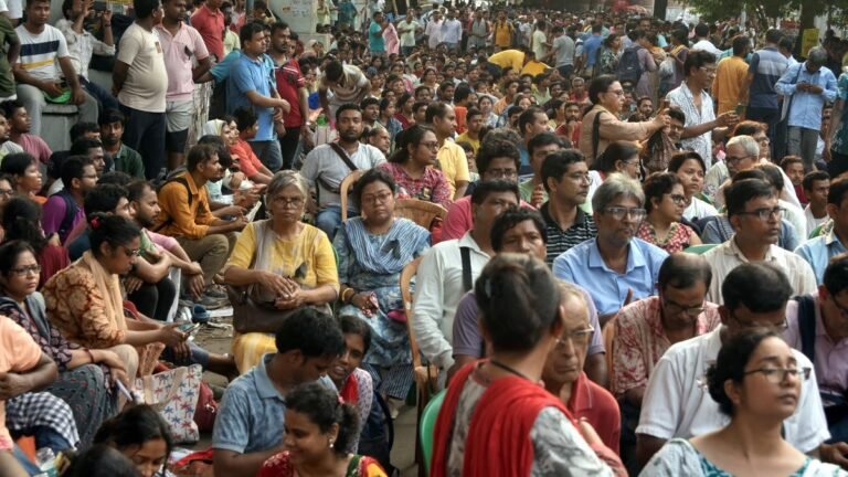 Teachers in West Bengal continue protests; Police justifies the use of force as “minimal”