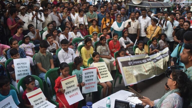 Teachers of Bengal plan to intensify protests unless the government “does not meet the deadline”