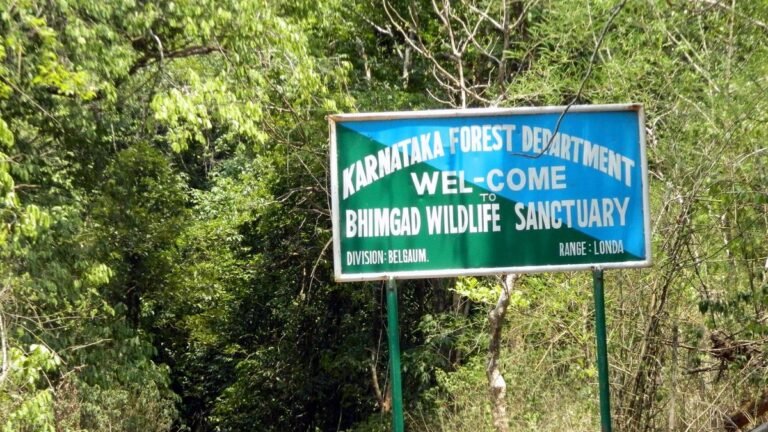 27 families to get the initial £ 10 lakh for relocation from the village of Gawali