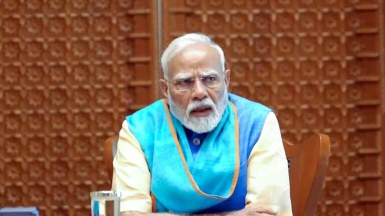 “Wahan se goli Chalegi, Yahan see glas …” The news today
