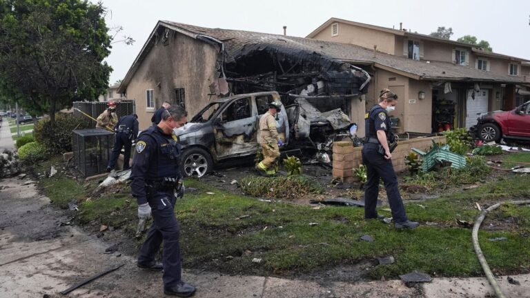 “Everything on fire, pretty terrible”: Police in San Diego, local residents of a deadly private aircraft that gave houses, cars | The news today
