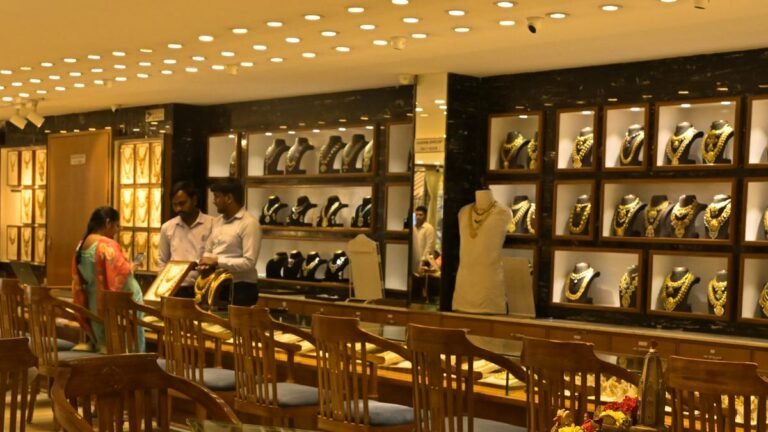 High gold prices cast shadow over the sale of jewelry akshaya tritiya