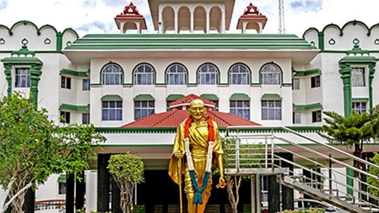 HC directs CB-CID to reserve school offices with which a secret agreement has been committed