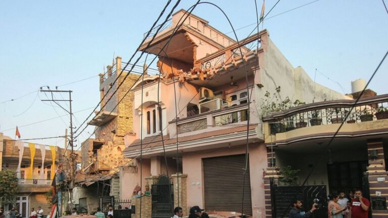 Indian Armed Forces “Vigiliant” after Pakistan focuses on the Shambhu Temple, the residential area in Jammú | The news today