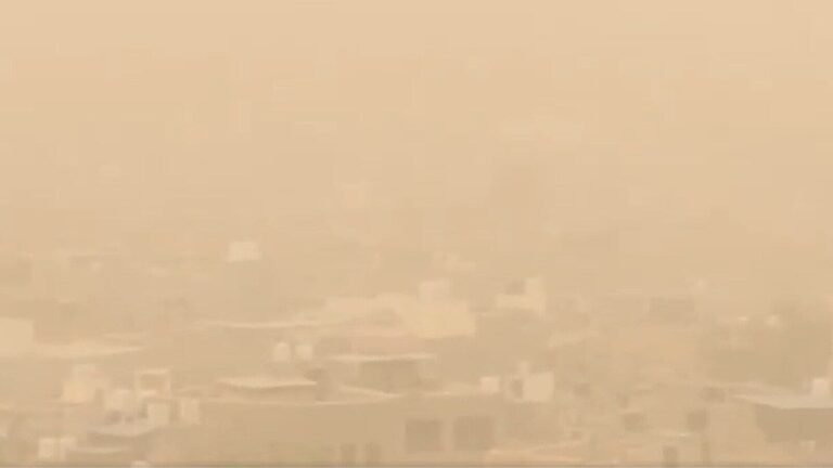 The desert sandstorm hits Jaisalmer, affects visibility, the locals say that temperatures have dropped | Watch video | The news today