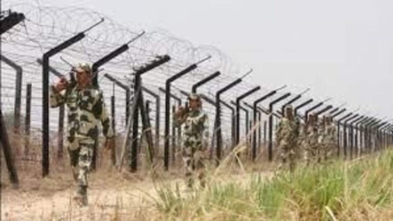 BSF will restore two Pakistani drones along the border of India-Pak in the Gurdaspur Pandjab and Amritsar | The news today