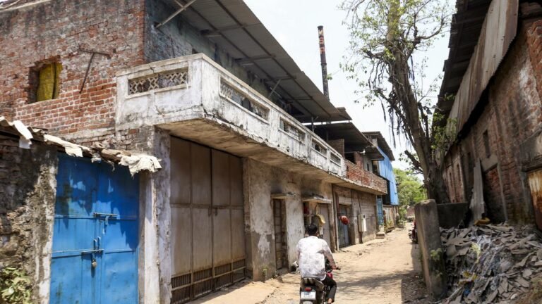3 workers die of asphyxiations while cleaning septic tank at a factory in Ahmedabad