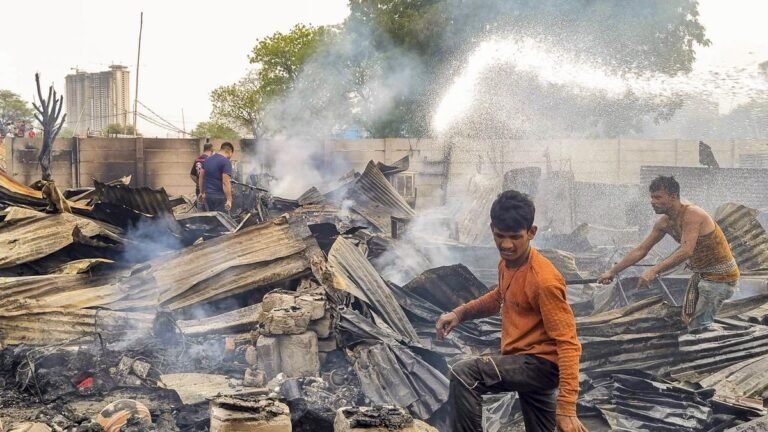 A massive intestinal fire over 30 huts in a gurrogram slum