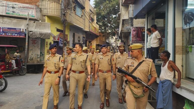 Gangster carrying a reward of 1 lakh killed at a police meeting in Gonda Uttar Pradesh