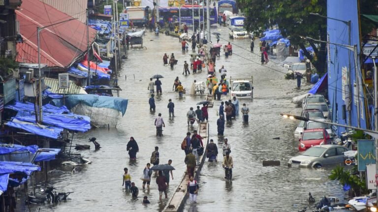 Rains Live: Red Alert released in Thane, Bombi, Raigad, Ratnagiri; The rain causes a trace of destruction in kerala