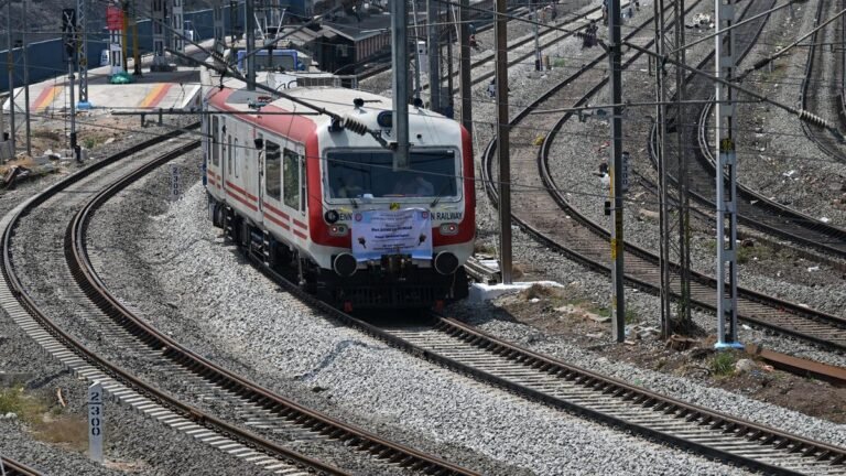 Southern Railway emphasizes projects at a meeting of deputies
