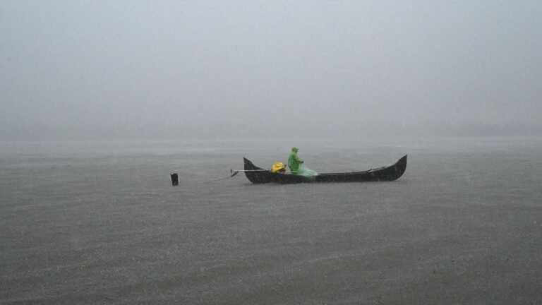 Live rains: heavy rain causes power outages in keraly, life partly affected by rain in the northeast