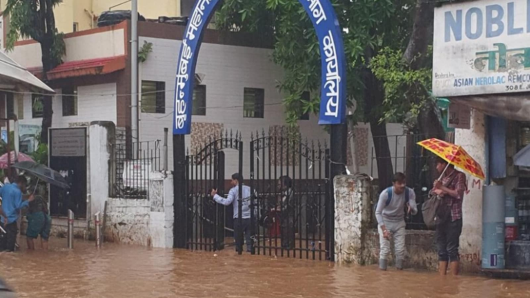 Rains Mumbai causes confusion: BMC spaces in Nana Chowk with a heavy disposal of Crasiples City | The news today