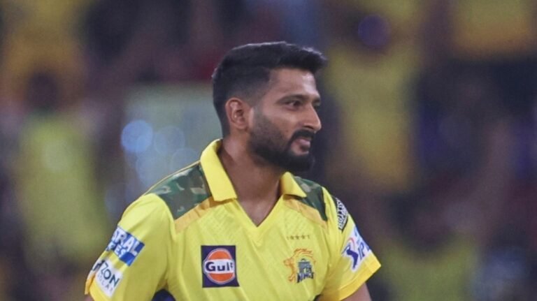 The most expensive magic CSK Khaleel Ahmed Bowls, leaks 33 runs in 19th place vs RCB