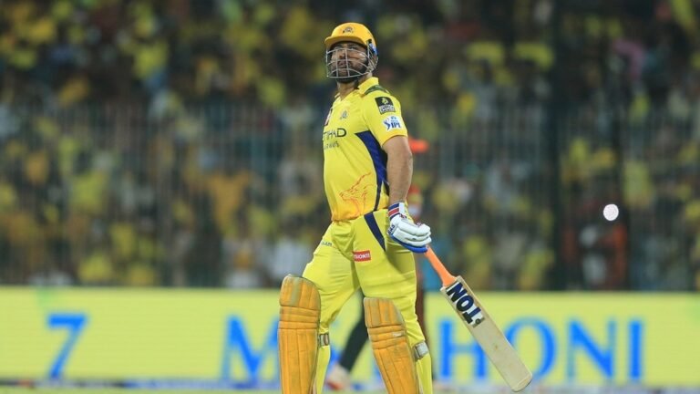 KKR Knowing How to close the noise around Mrs. Dhoni Craze: Chandrakant Pandit