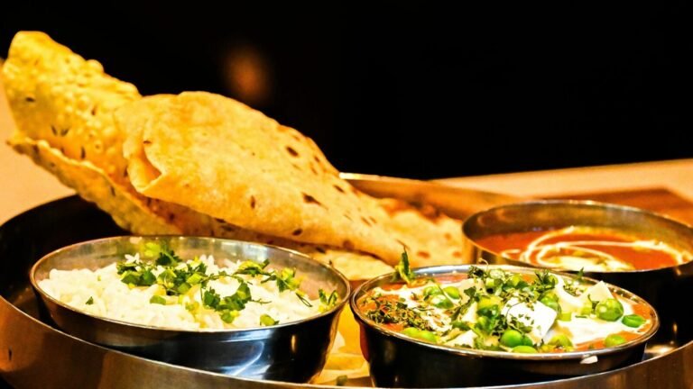 The cost of domestic vegetarian and not vegetarian thalis in April decreases by 4%: Message | The news today