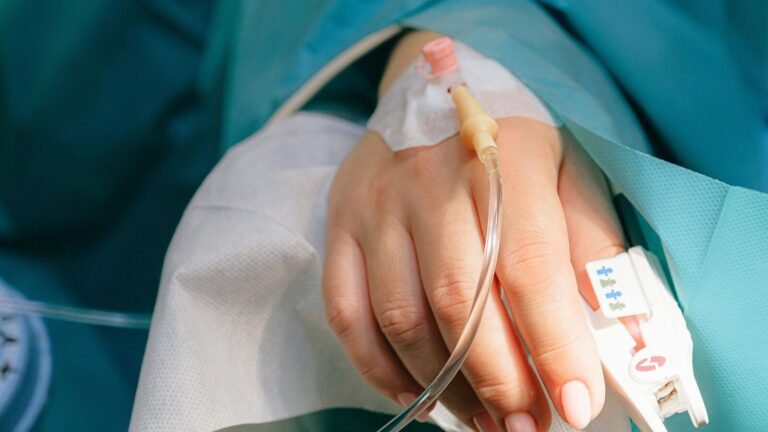 “Death for Money”: Mother buys insurance worth 1.24 crore hours before extinction son instead of taking it to the hospital | The news today