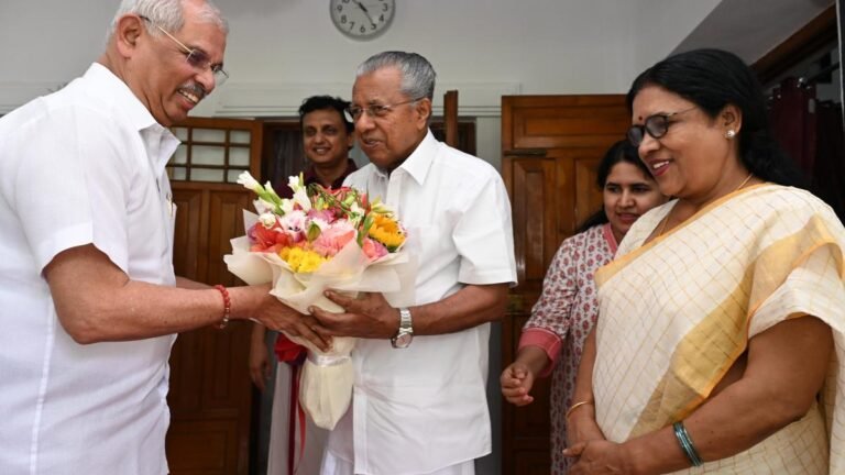 PM, Governor, leaders greet Pinarayi to 80. Birthday