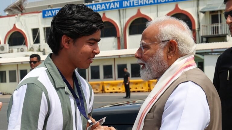 PM Narendra Modi meets VAIBHAV SURYAVANSHI at Patna airport