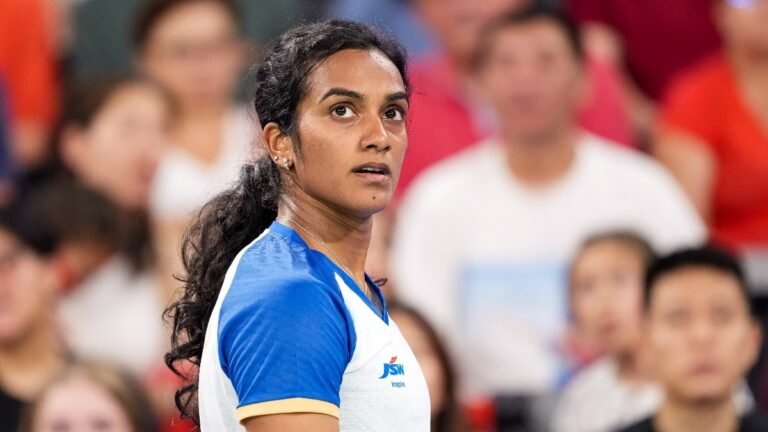 PV Sindu collapses from Malaysia Masters, HS prannoy Advanceces