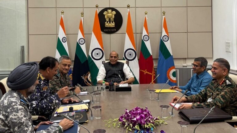 India-Pakistani Conflict: Rajnath Singh meets CD, 3 service bosses after India Foil Pakistani attack missile drone | The news today