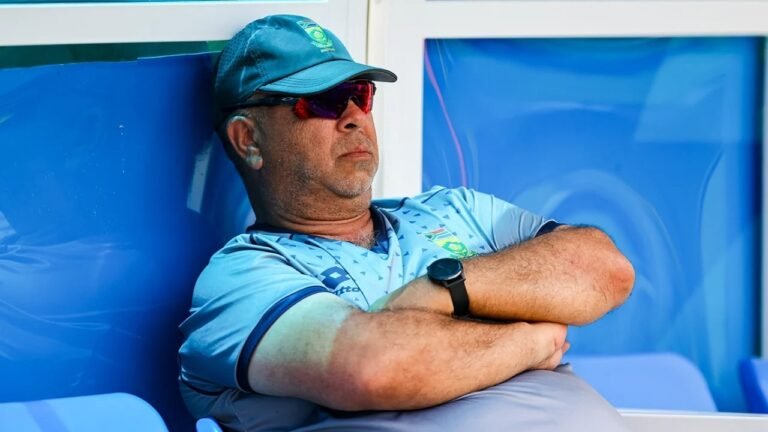 Shukri Conrad replaces Rob Walter as head coach of white ball in South Africa