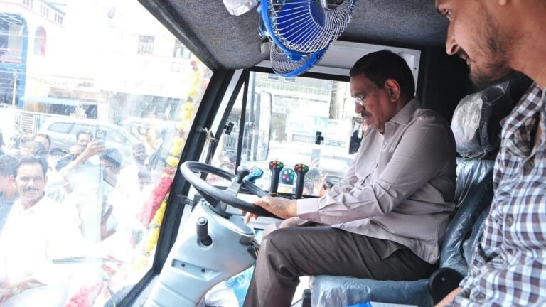 Now the Nellore City roads will be cleaned only by sweeping machines, says the Minister