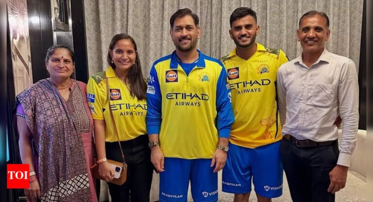 ‘Every moment with Thala …’: Urvil Patel publishes a sincere message for the legend of CSK MS Dhoni | Cricket messages – Times of India