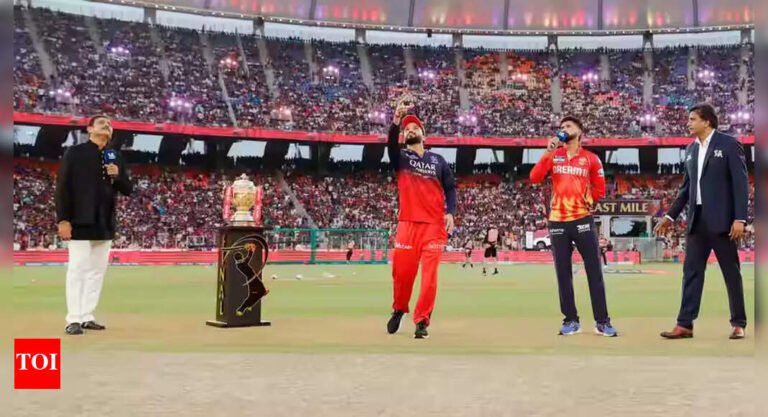 Goof-up! Ravi Shastriho throwing the mistake leaves fans in the division during the IPL 2025 finals – watch | Cricket messages – Times of India