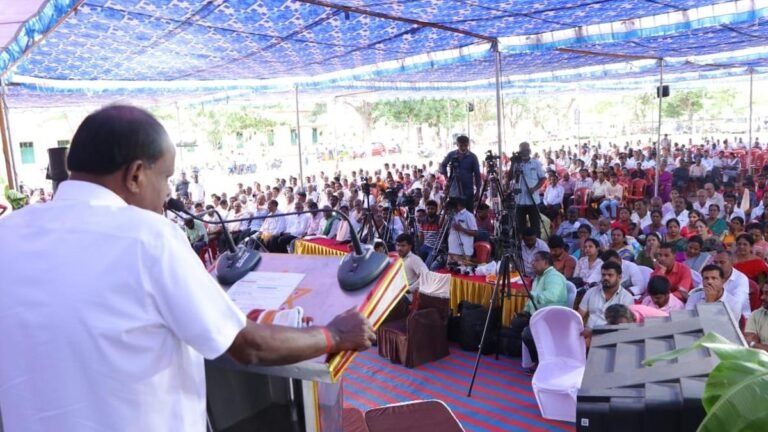 Work on the establishment of the main industries in Mandya: HDK