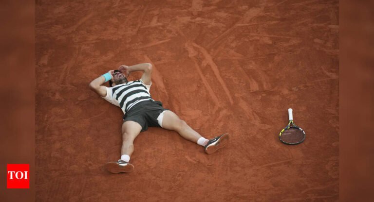 French Open: Carlos Alcaraz directs its three C to the top of Jannika Sinner in the classic Roland Garros; Wins the fifth main title Tennis messages – Times of India