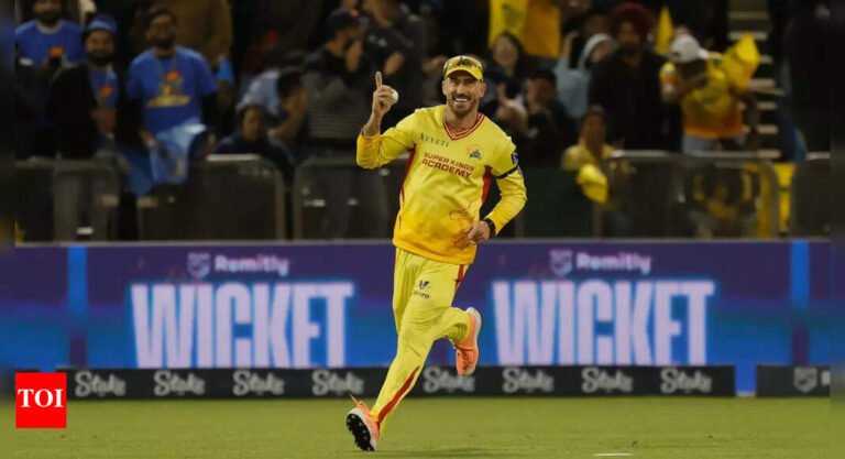 Watch video: Forty -year -old FAF du Palsis takes the blind in MINY vs TSK | Cricket messages – Tech Word News