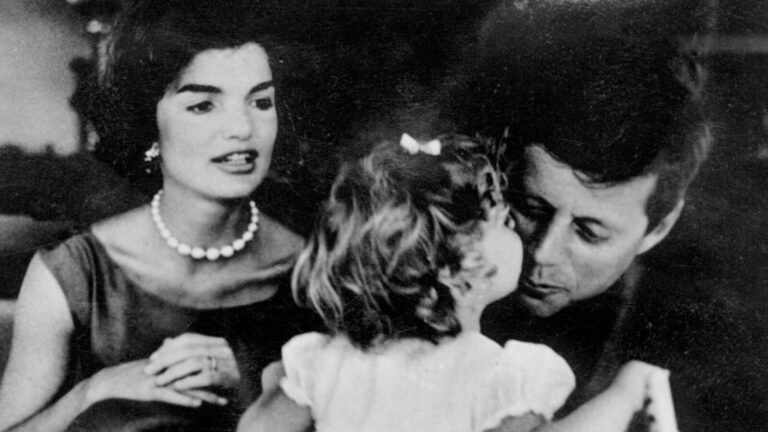 John F Kennedy got a flight attendant pregnant, paid for abortion: Bombshell book Claims | Tech Word News