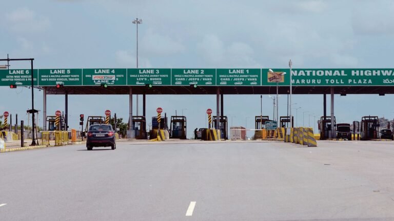 Independence Day: Toll relief, annual pass for PVT vehicles on highways from August 15 | Tech Word News