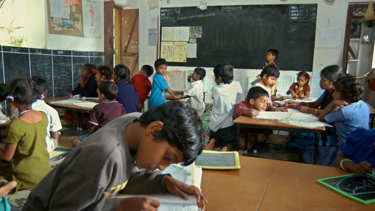 Hindi “compulsory” as the third language in Maharashtra schools; Groups Marathi Decry ‘Backdoor Imposition’ | Tech Word News