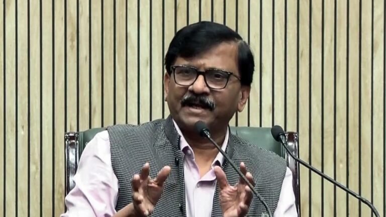 Marathi language is “offended”: Sanjay raff at government meetings over 3 language policies