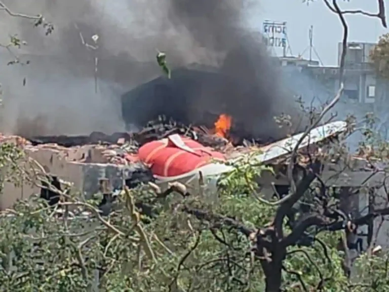 Tragic Air India Boeing 787 Crash in Ahmedabad Claims Over 290 Lives