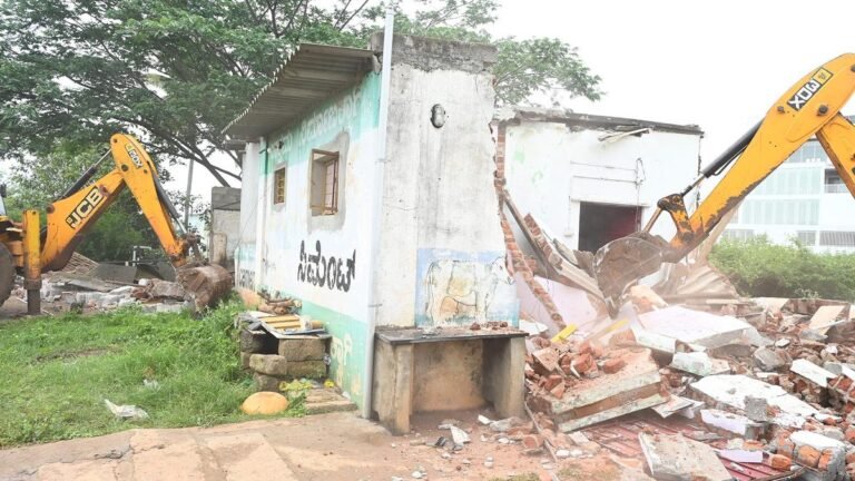 MDA performs Eviction Drive to 8.28 Acre of land near Outer Ring Road
