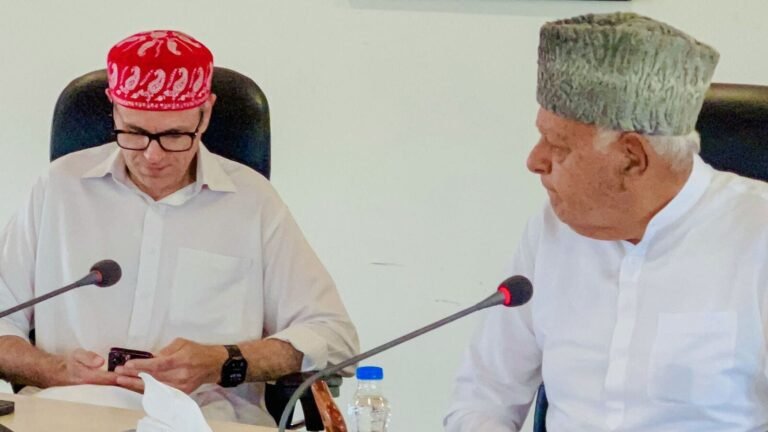 “Tears in my eyes”: Farooq Abdullah as he travels on the Srinagar-Cather train Vande Bharat- “the biggest advantage for us” | The news today